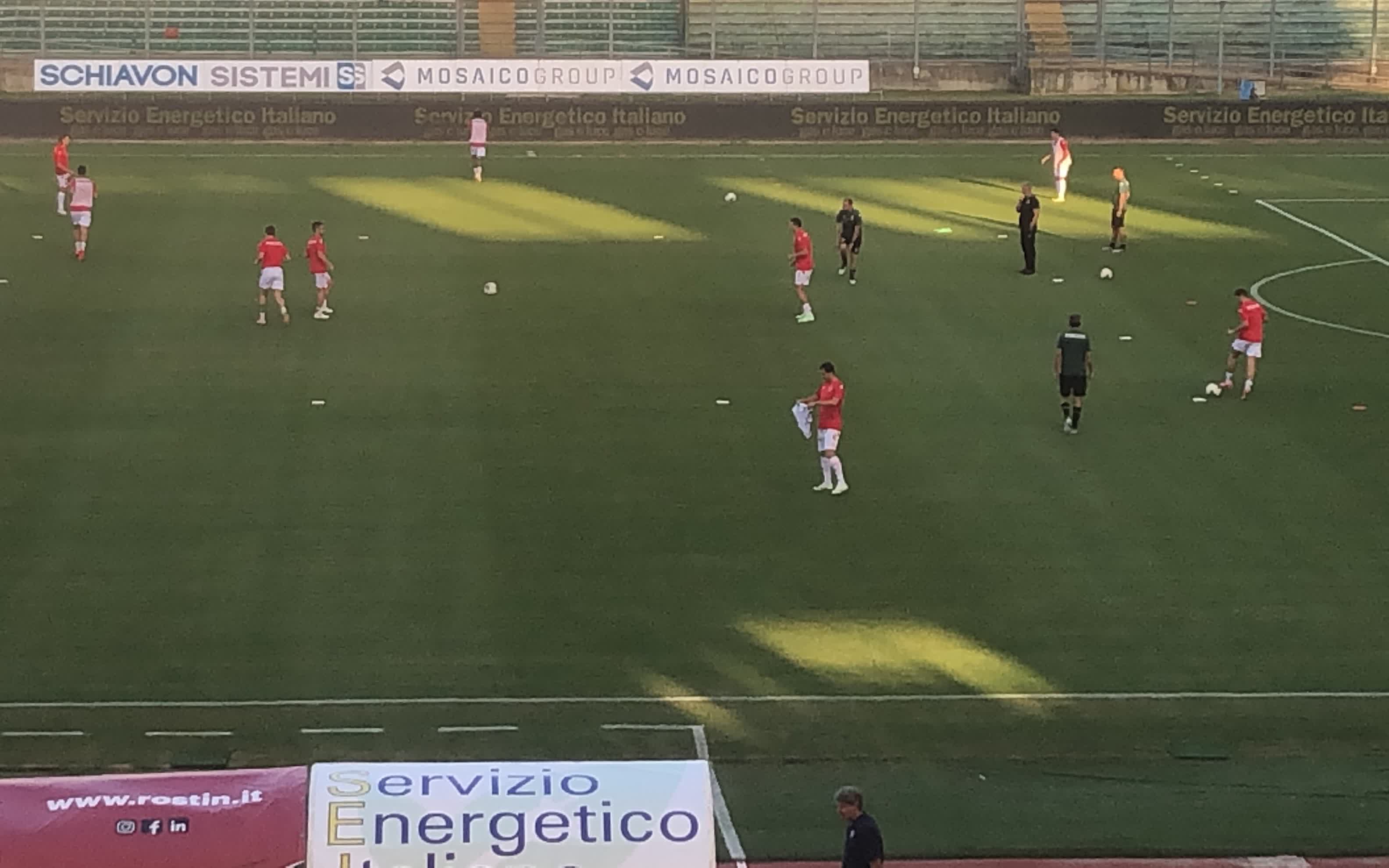 VIDEO | Il Padova Entra In Campo Per Il Riscaldamento Prima Della Sfida ...